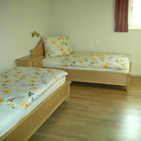 Muhlblick בית הארחה 4*